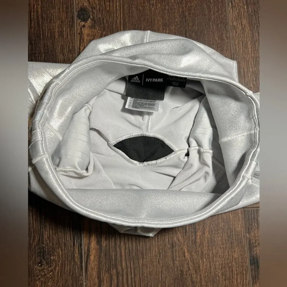 IVY PARK x Adidas Biker Short in Grey Silver Size SMALL - Picture 7 of 8